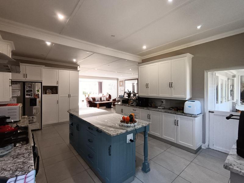 5 Bedroom Property for Sale in Bergsig Eastern Cape